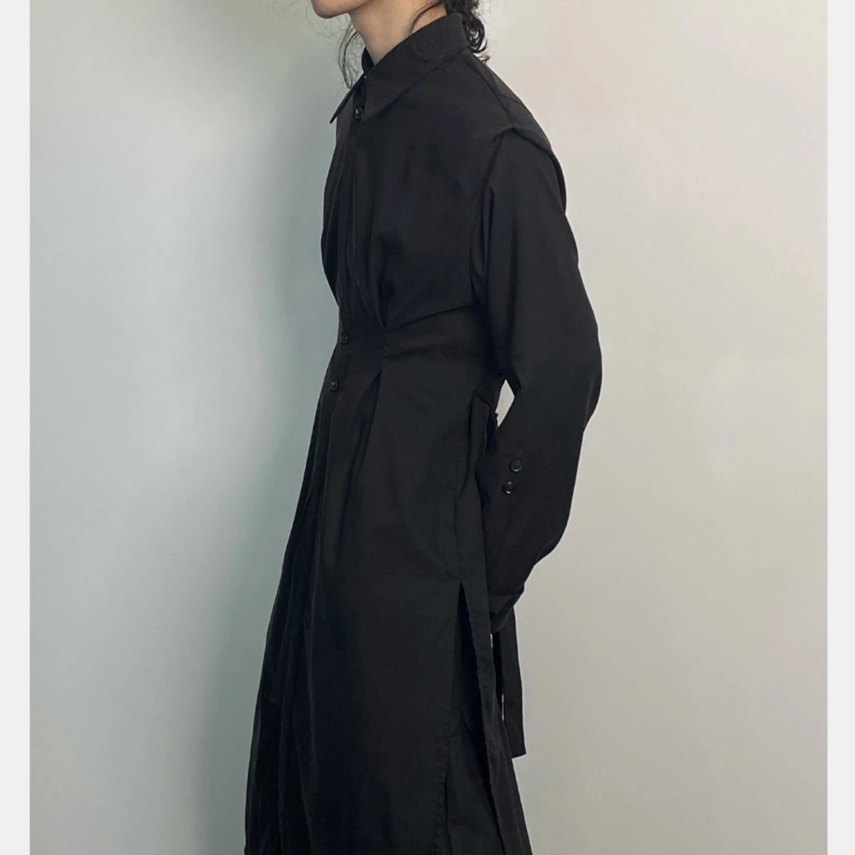 Men'S Formal Wear Belt - Y2K ゴシックトレンチコート男性ダークアカデミアストリートウェアロングシャツドレス非対称裾ベルト付きパンクスタイルアウターウェア