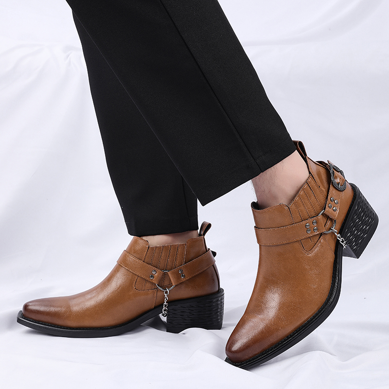 新しいブラウン/ブラック牛革ブーツ金属チェーンデザインメンズ - Mens Formal のレビューと価格